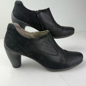 Ecco Womens 41 (US 10-10.5 Black Nubuck Leather Ankle Boots Heeled Side Zip